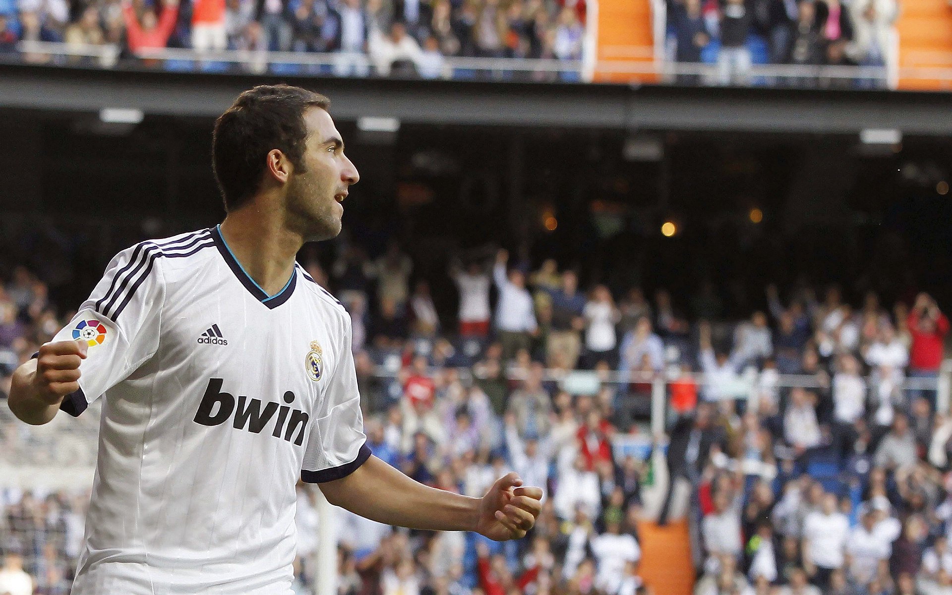 战术的胜利与个体的闪耀,从AC米兰的体系压制到孙兴慜的关键接管