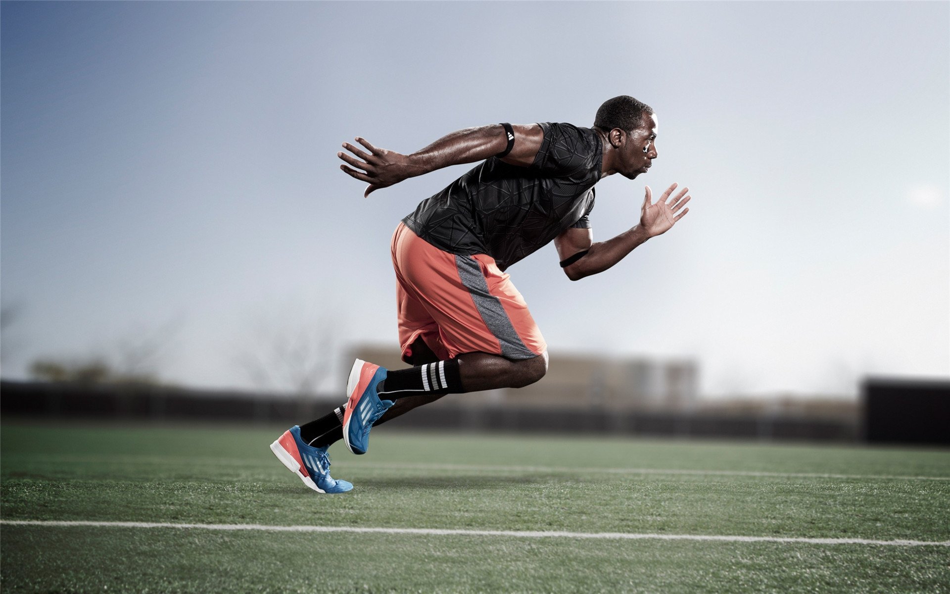 当非洲雄狮遇见蓝月军团，萨卡在加纳与曼城的较量中展现攻防统治力