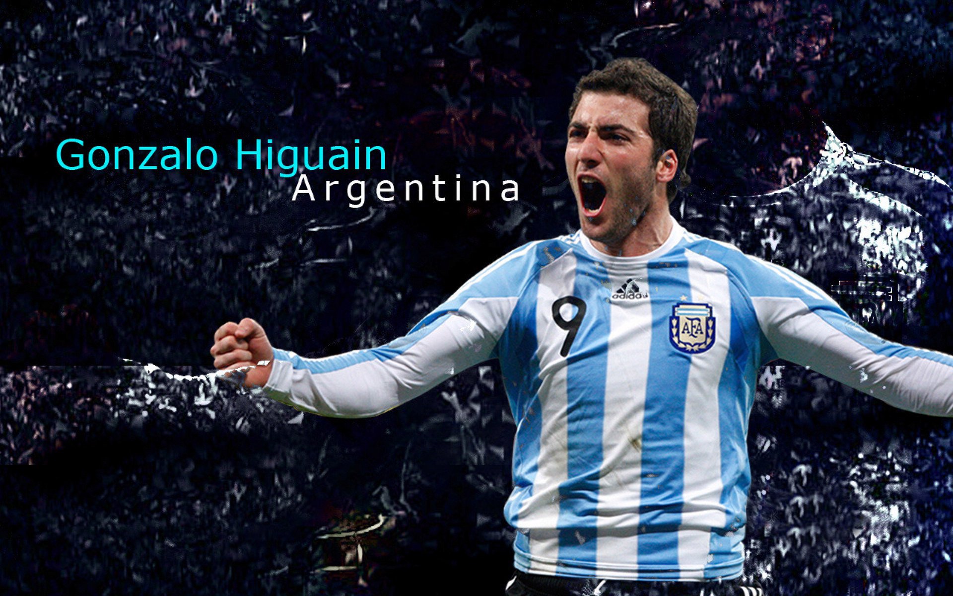 欧冠半决赛焦点战，佛罗伦萨的艺术足球如何以火力压制美国资本新贵