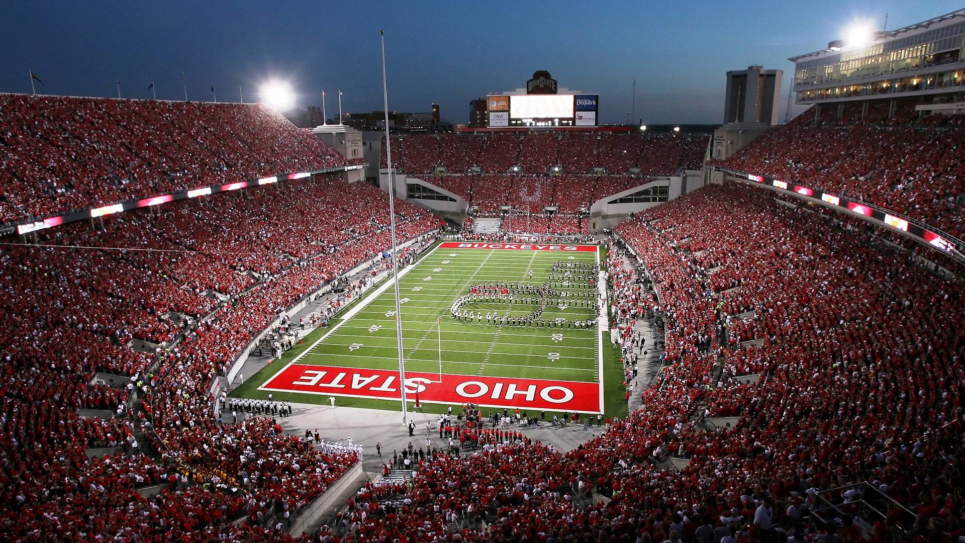 赛道革命，红牛二队如何以降维打击碾压阿斯顿马丁，勒克莱尔关键制胜